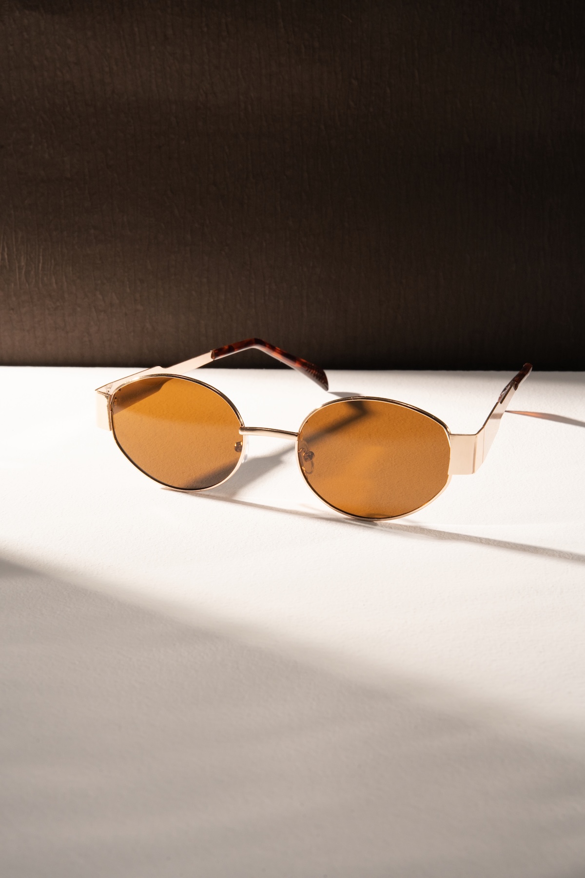 1Pair Unisex Retro Oval Metal  - Vintage Fashion Style Men review and price