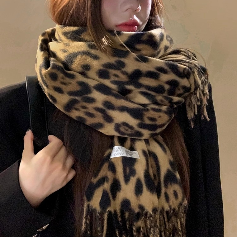 2025 New Retro Silk Leopard Pa - Vintage Fashion Style Men review and price