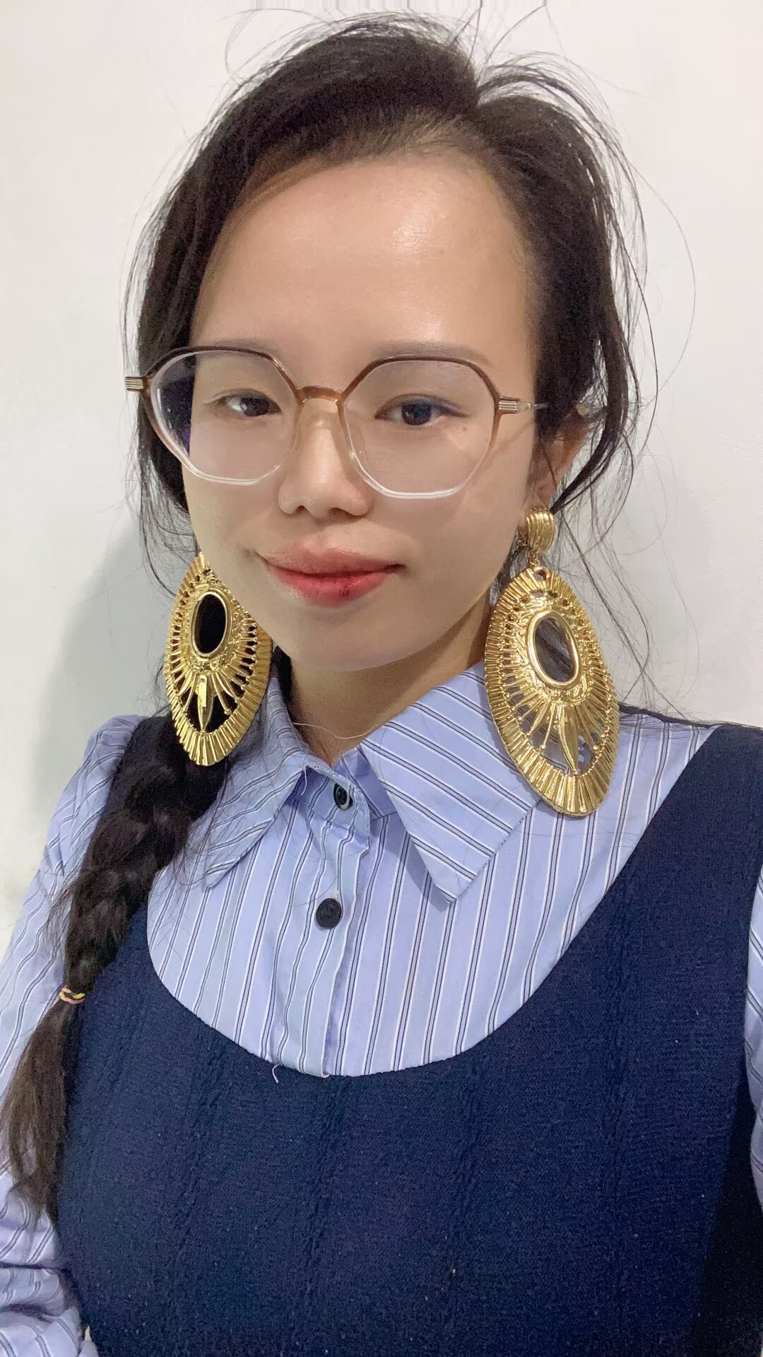 Vintage Gold Hollow Oval Sunbu - Vintage Fashion Look review and price