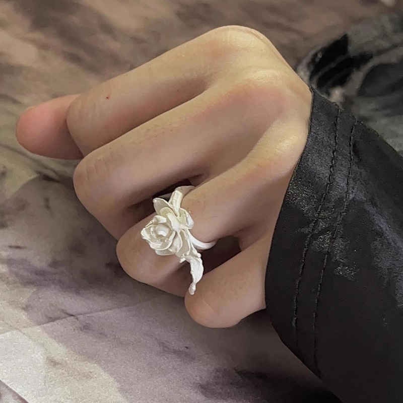 Fashion-Forward Flower Ring, J - Vintage Fashion Buyer review and price
