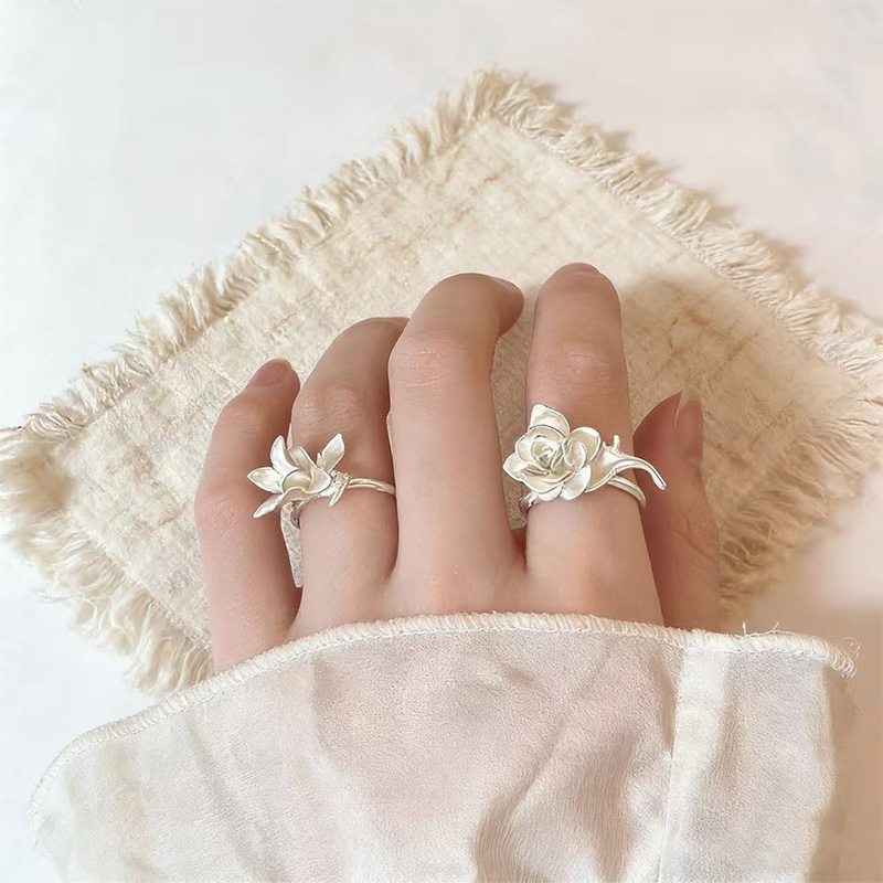 Fashion-Forward Flower Ring, J - Vintage Fashion Buyer review and price